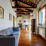Yourbanflat Dante